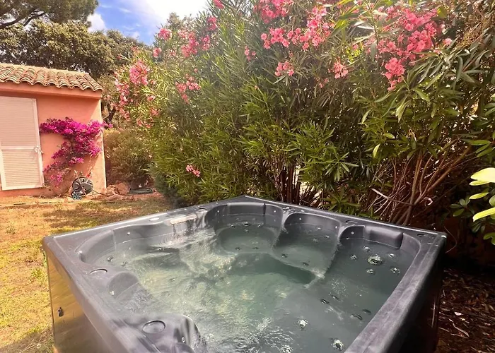 Linotte, 600m A Pied Santa Giulia Jacuzzi Сasa de vacaciones