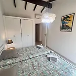 Linotte, 600m A Pied Santa Giulia Jacuzzi Prázdninový dům *
