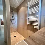 Prázdninový dům Linotte, 600m A Pied Santa Giulia Jacuzzi