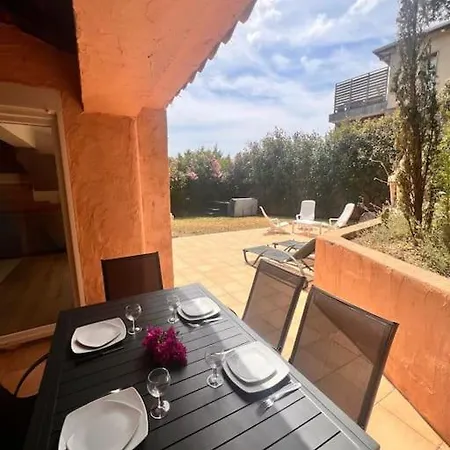 Feriehus Linotte, 600m A Pied Santa Giulia Jacuzzi Bocca del Oro