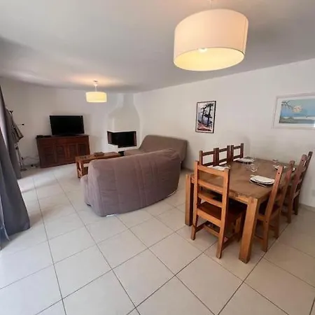 Feriehus Linotte, 600m A Pied Santa Giulia Jacuzzi