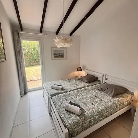 Feriehus Linotte, 600m A Pied Santa Giulia Jacuzzi Bocca del Oro