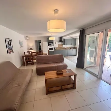 Linotte, 600m A Pied Santa Giulia Jacuzzi Feriehus