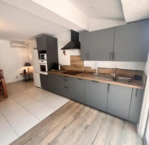 بيت للعطل Linotte, 600m A Pied Santa Giulia Jacuzzi Bocca del Oro