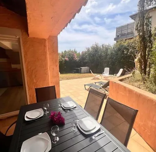 بيت للعطل Linotte, 600m A Pied Santa Giulia Jacuzzi Bocca del Oro