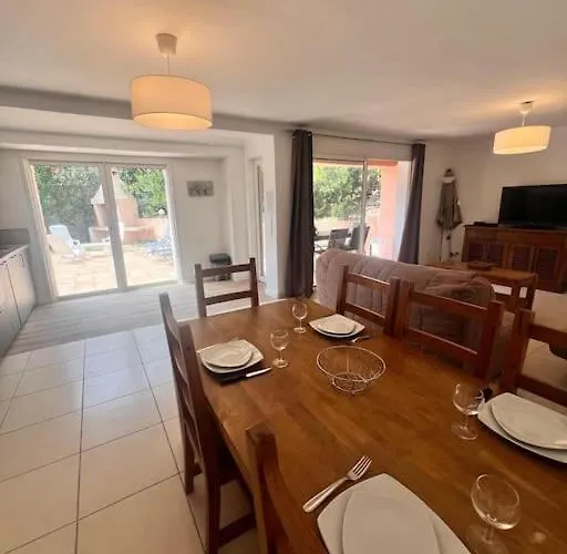 بيت للعطل Linotte, 600m A Pied Santa Giulia Jacuzzi Bocca del Oro