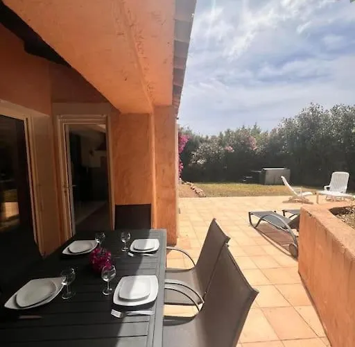 Feriehus Linotte, 600m A Pied Santa Giulia Jacuzzi *