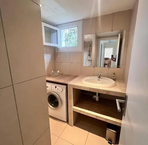 بيت للعطل Linotte, 600m A Pied Santa Giulia Jacuzzi Bocca del Oro