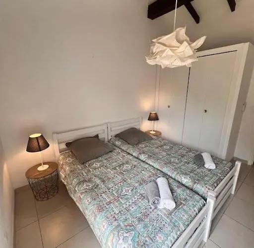 Linotte, 600m A Pied Santa Giulia Jacuzzi * Bocca del Oro